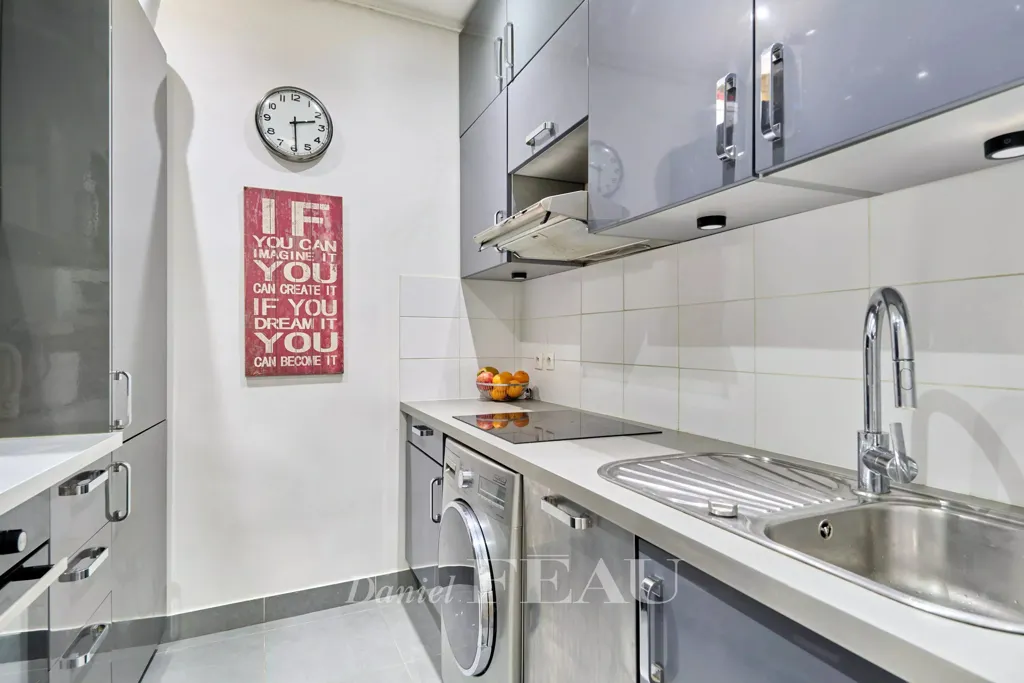 Cuisine - Appartement au Carré des Antiquaires, Paris 7ème