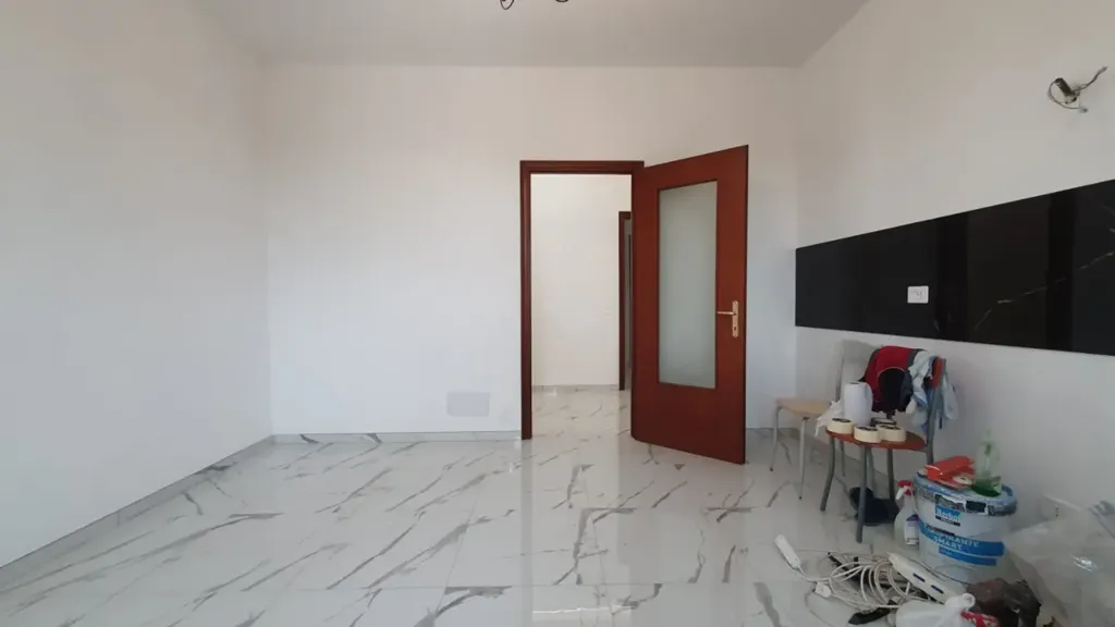 Pièces - Rustic-Style Apartment with Balcony in Mirandola