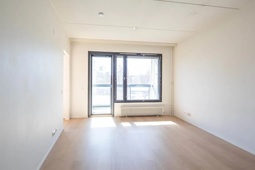 Rooms - Apartment with Balcony in Korso, Vantaa