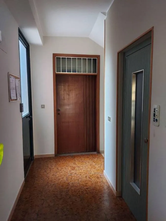 hallway_entrance
