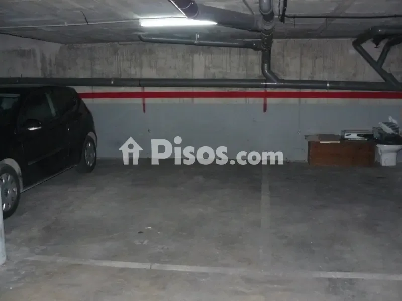 Garage - Furnished Flat with Parking in Eixample