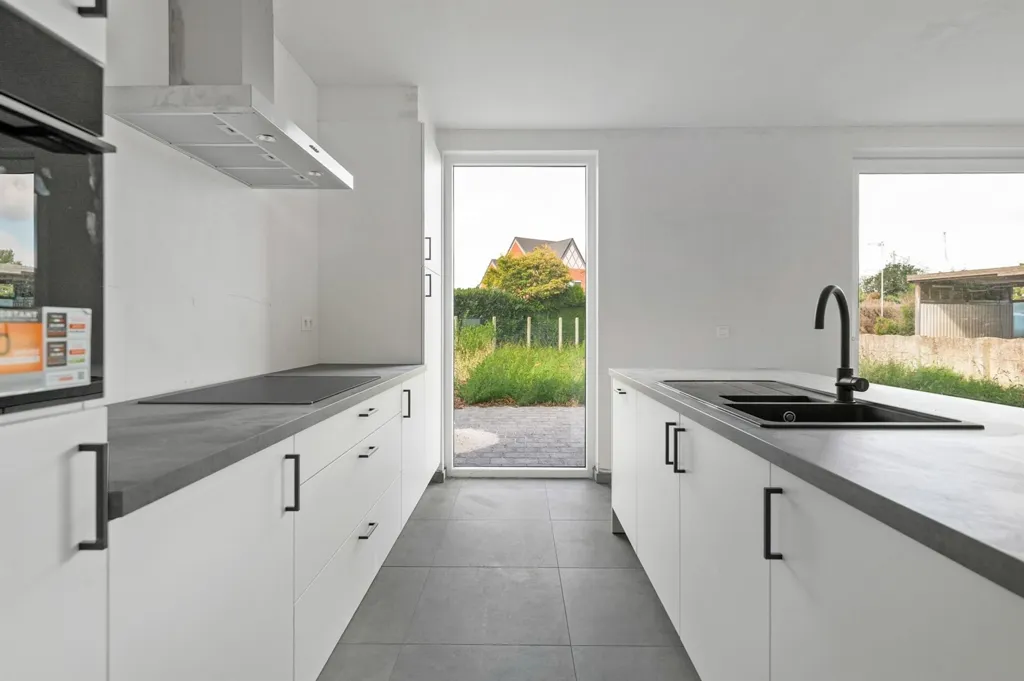 Contemporary Semi-Detached Home in New Development