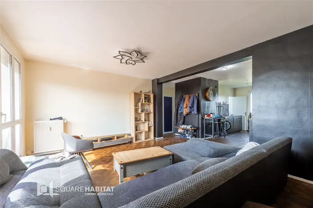Soggiorno - Fully Renovated 3-Bedroom Flat in Dieppe