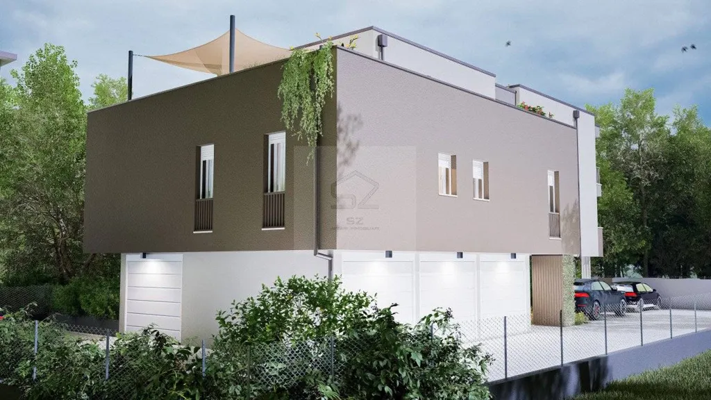 Modern Ground Floor Apartment with Garden in Padova