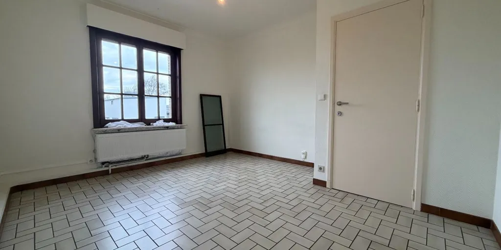 Stanze - Spacious Semi-Detached House in Deinze Centre