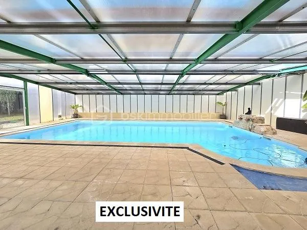 Bassein - House with Pool and Terrace in Montendre Area