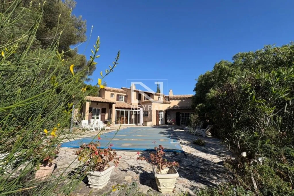 Välivaade - Architect House with Sea View in Saint-Raphaël