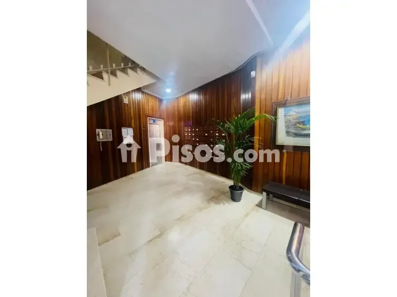 Entrée - Corner Flat with Terrace in Alicante's Old Town