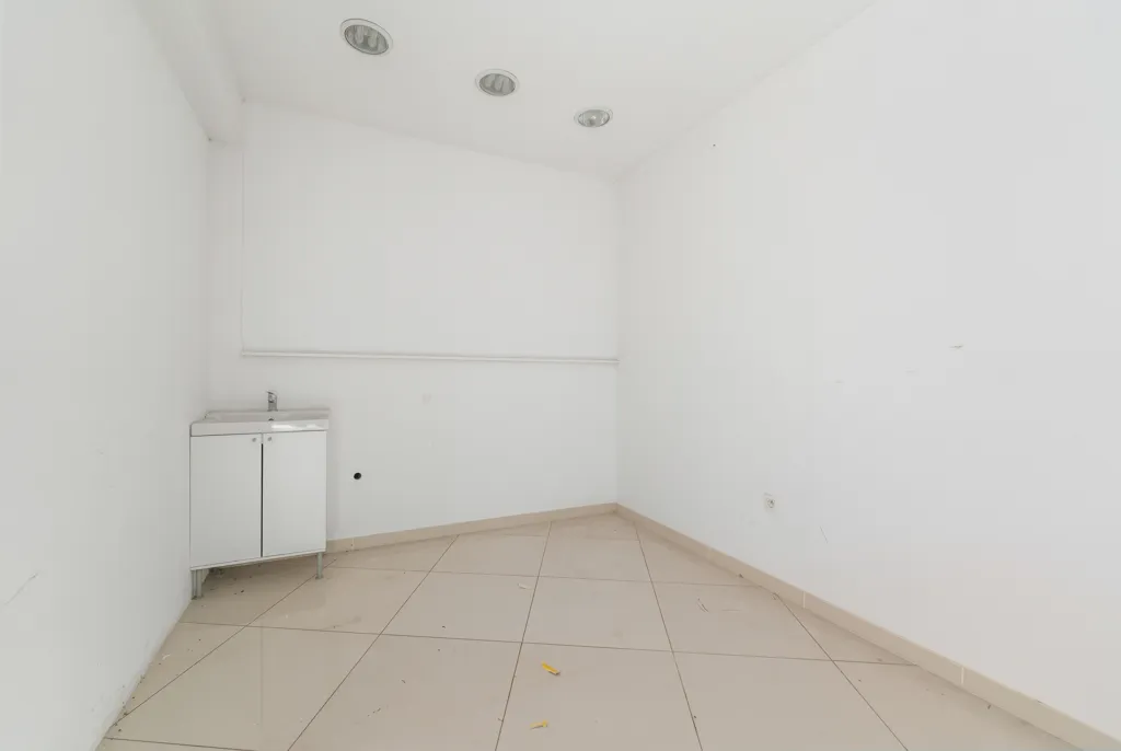 Stanze - Commercial Space with Open Plan in Gent