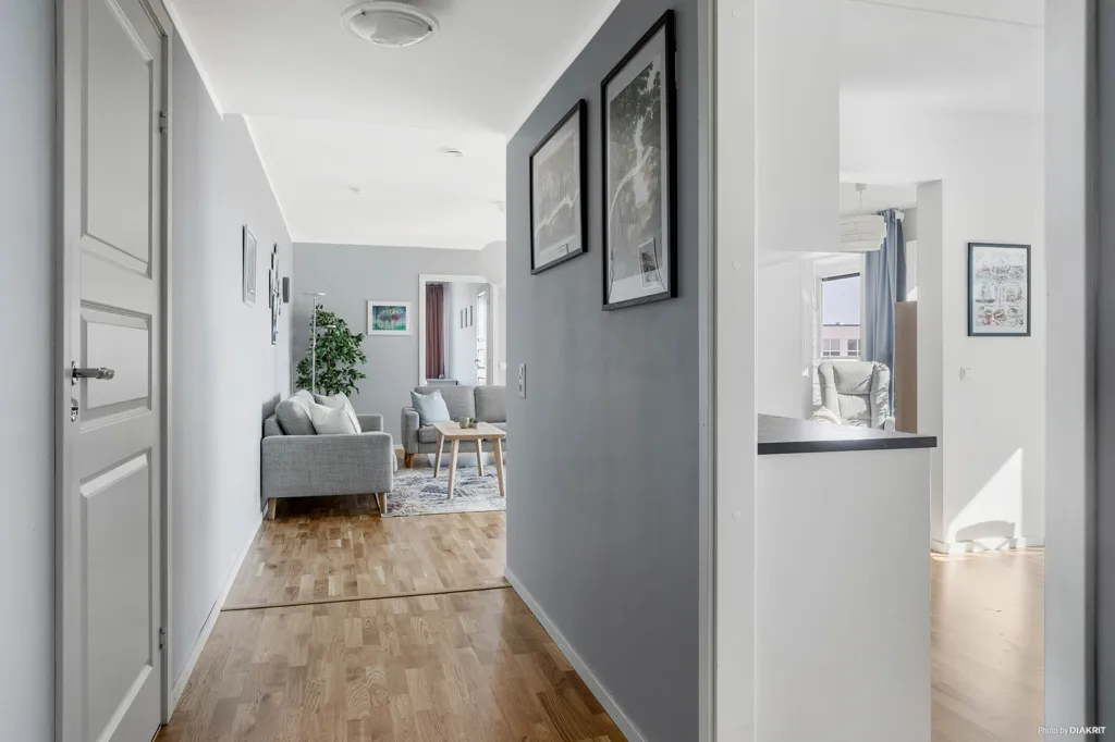 Ingresso - Modern Apartment with Panoramic View in Kista Tower