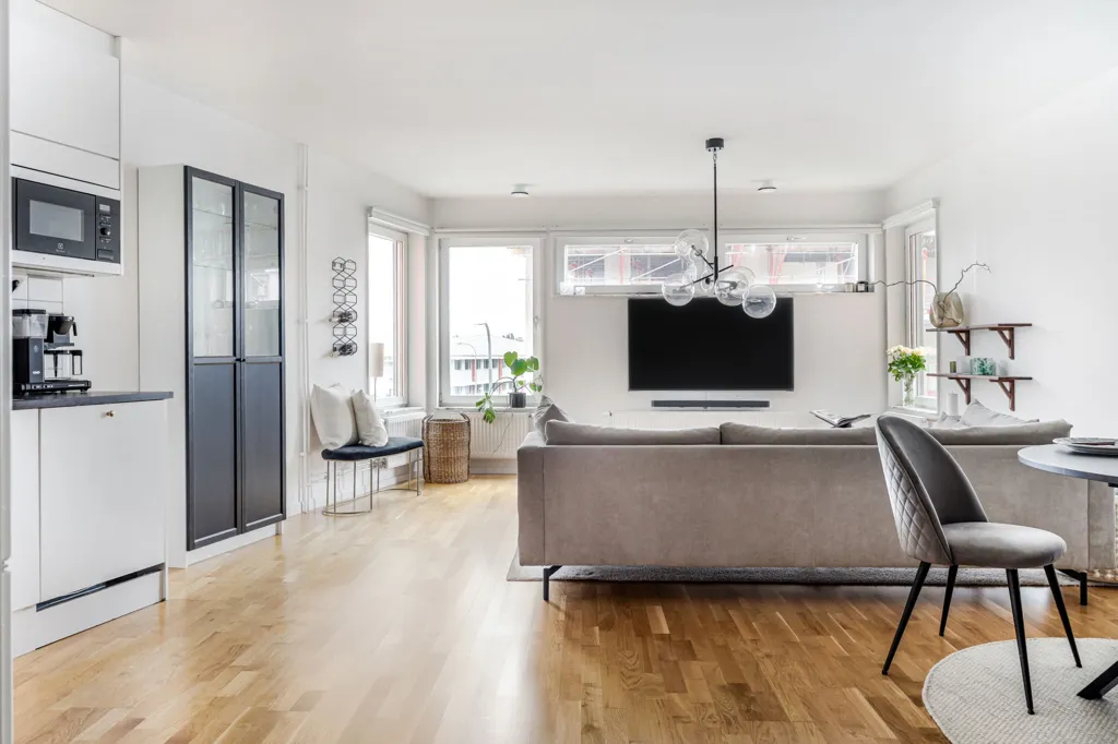 Living Room - Apartment with Large Windows in Mariehöjd