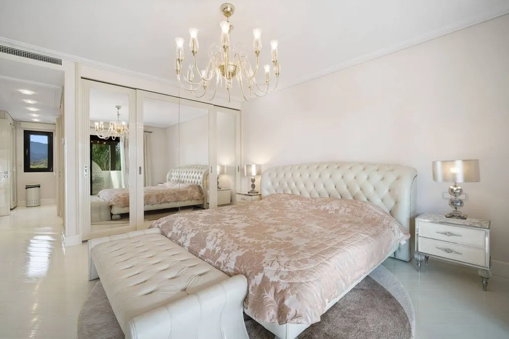 Chambres - Luxury Villa with Communal Pools in Marbella