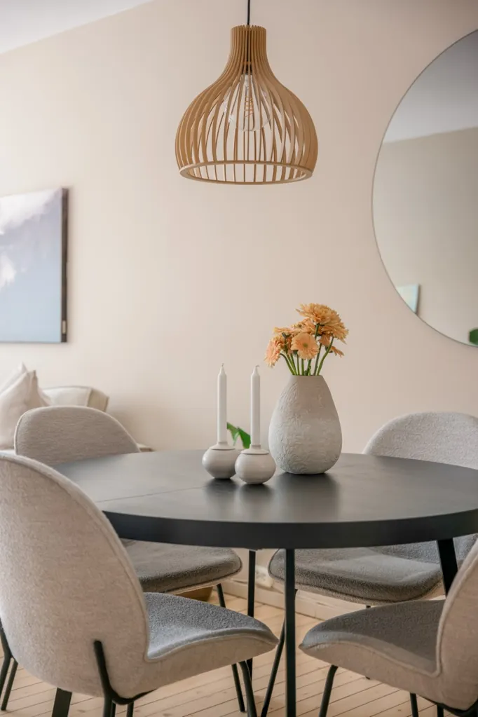 Salle à manger - Spacious 2-Bedroom Flat with Garden in Tøyen