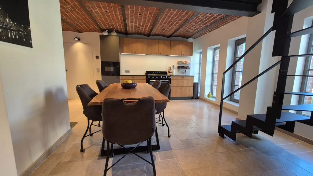 Salle à manger - Hoeve Rénovée avec Vue Campagne à Sint-Martens-Lierde