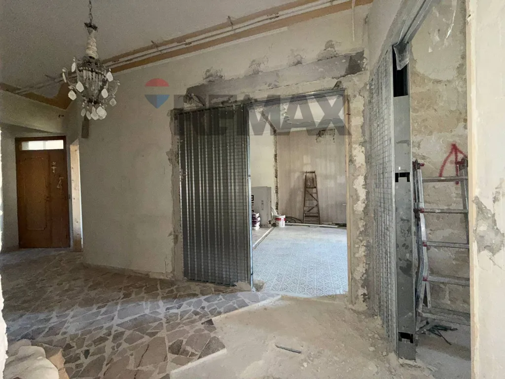 Stanze - Three-Bedroom Apartment with Balcony in Modugno
