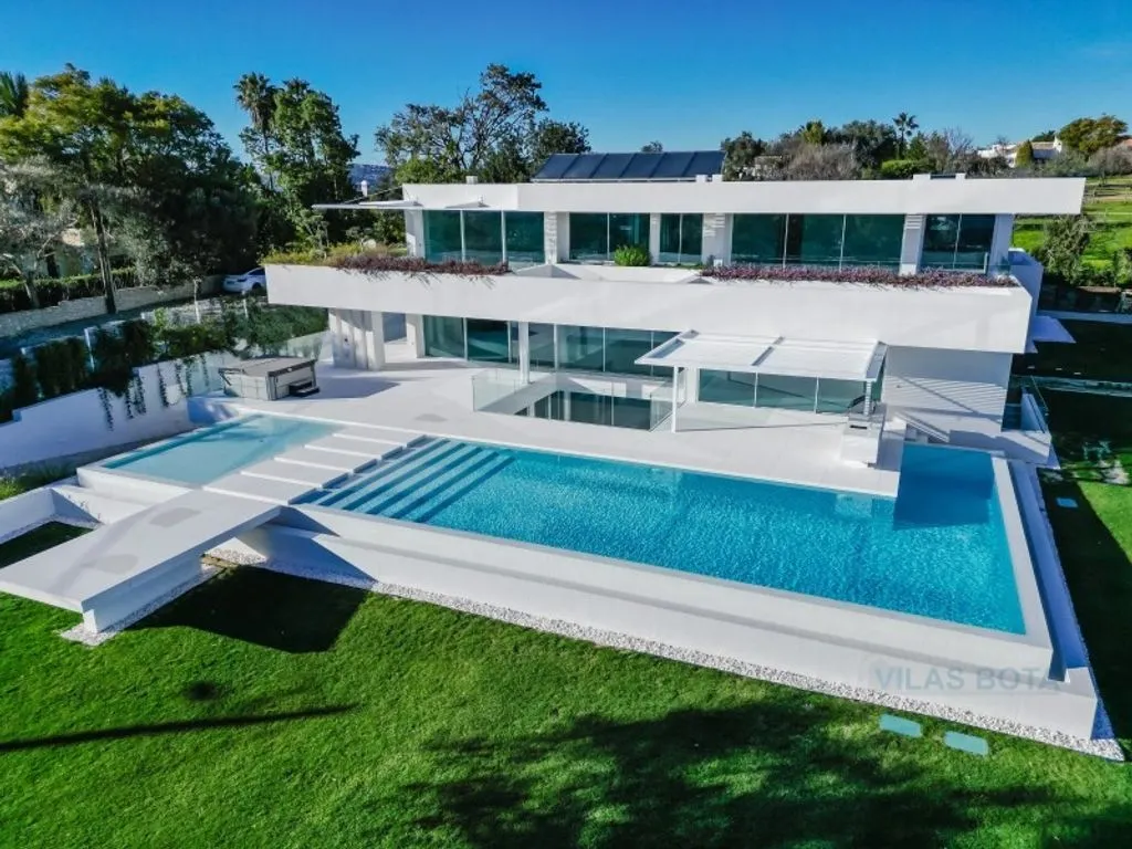 Piscine - Luxury Villa with Pool near Almancil