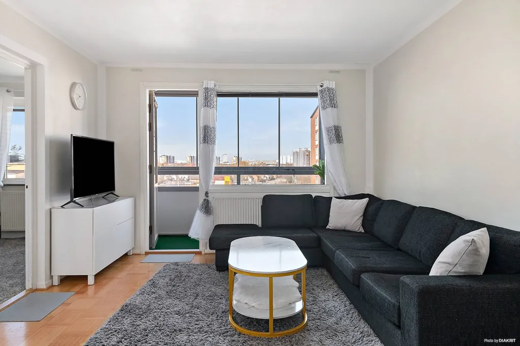 Living Room - Charming Apartment with Balcony in Almhög