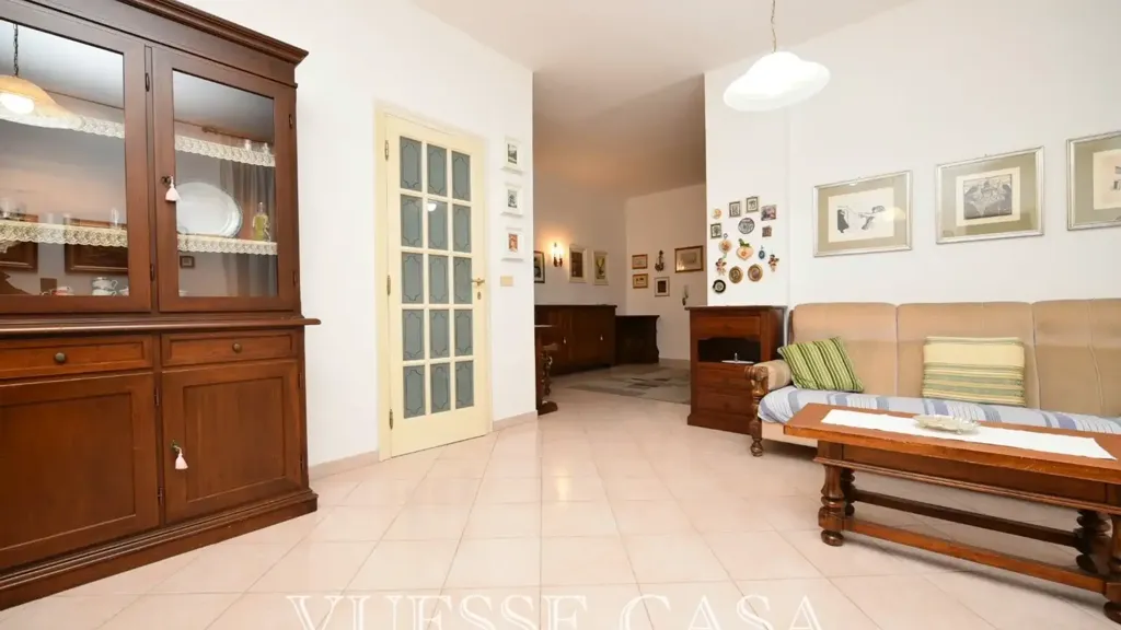 Soggiorno - Modernised Apartment with Balconies in Nuoro