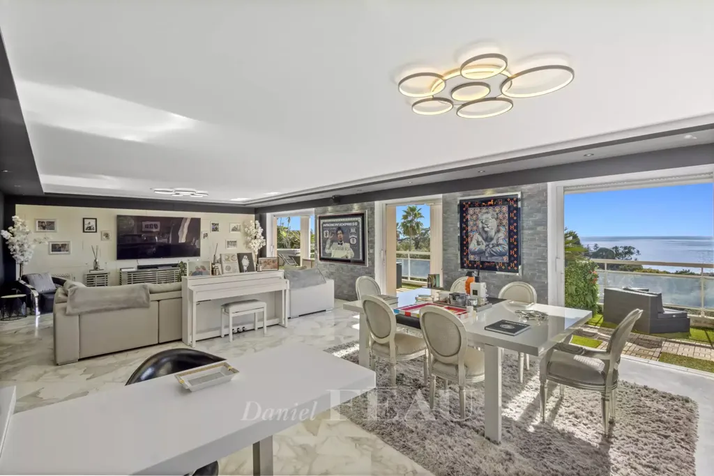 Söögituba - Luxury Flat with Sea View in Cannes