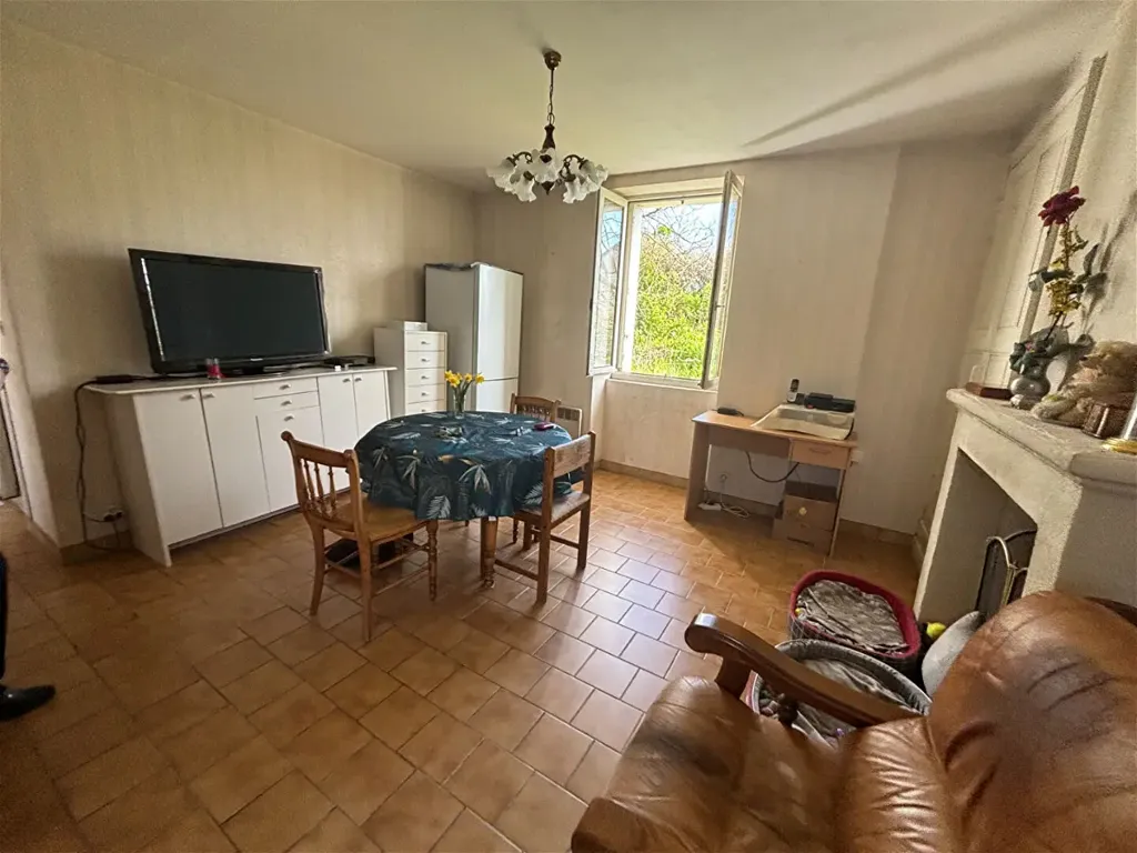 Maison 3 pièces à Descartes