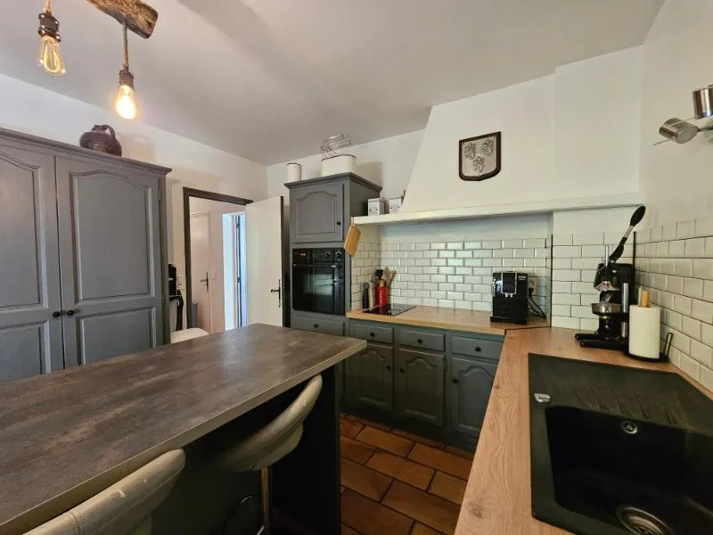Cuisine - Maison Provençale avec Piscine dans les Bois de Maravals