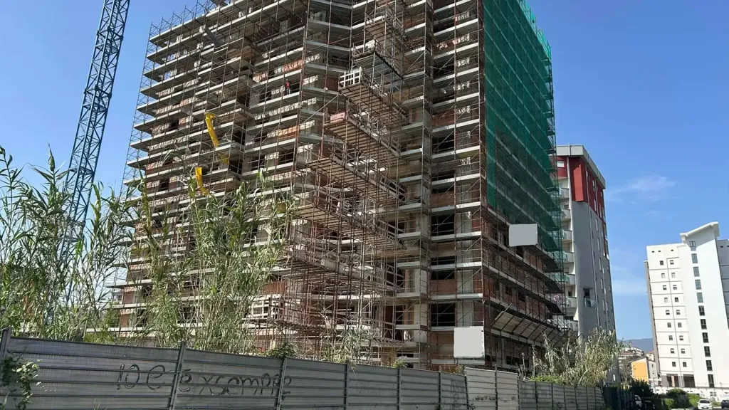 Extérieur - Newly Constructed Apartment with Garage in Cosenza