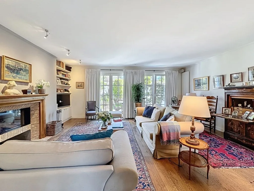 Living Room - Charmant House with Garden near Uccle