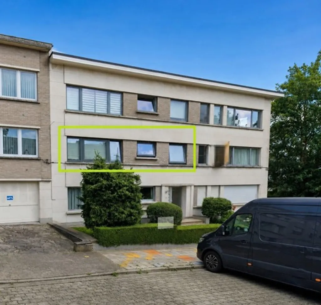 Renovated Apartment with Garden in Dilbeek