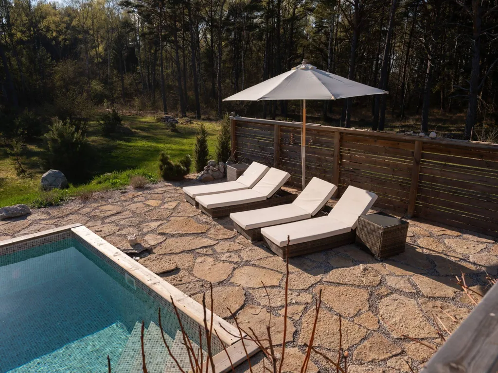 Piscina - Villa with Pool and Sea View in Östergarn