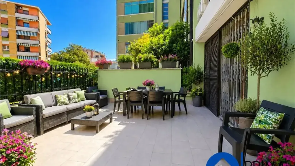 Terrace - Villa with Two Gardens on Viale Donatelli, Terni