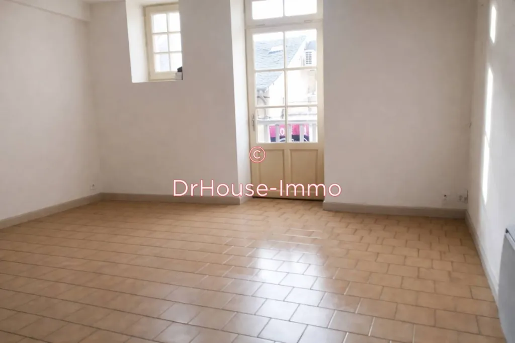 Stanze - Multi-Unit Building with Balcony in Brive-la-Gaillarde