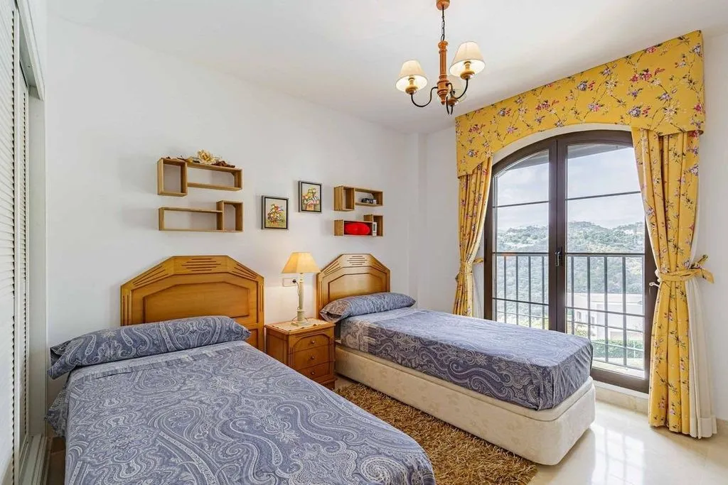 Magamistoad - Luxury Flat with Pool in Benahavís