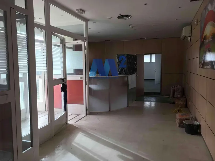 Entrée - Mixed-Use Building with Office Space in Alcobendas