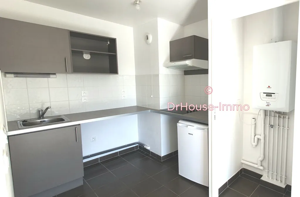Köök - 2-Bed Apartment with Parking in Persan