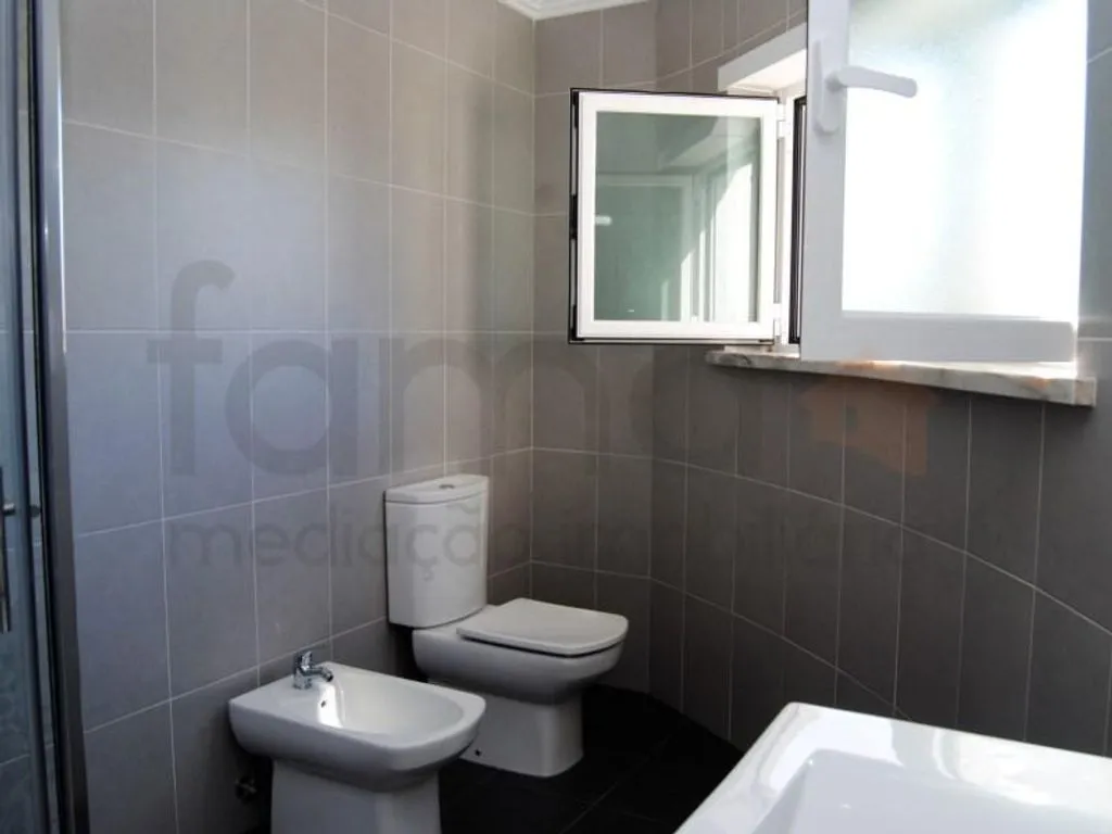 Vannitoad - Remodelled House with Sea View in Ericeira