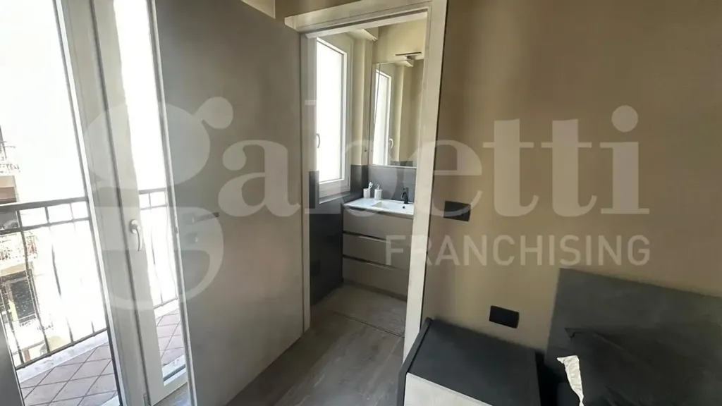 Magamistoad - Rear-Facing Triplex in Turin