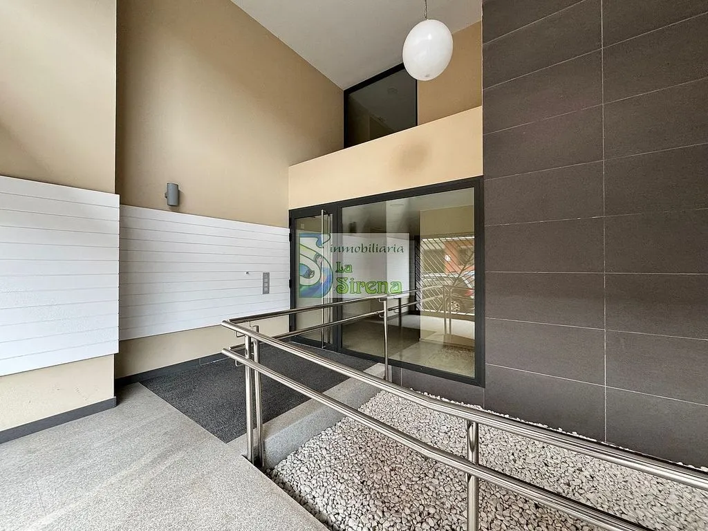 Entrée - Apartment with Pool and Terrace in Cotolino