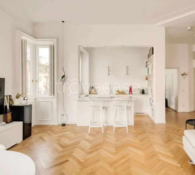 Elutuba - Retrofitted Two-Bedroom Villa in Samarate