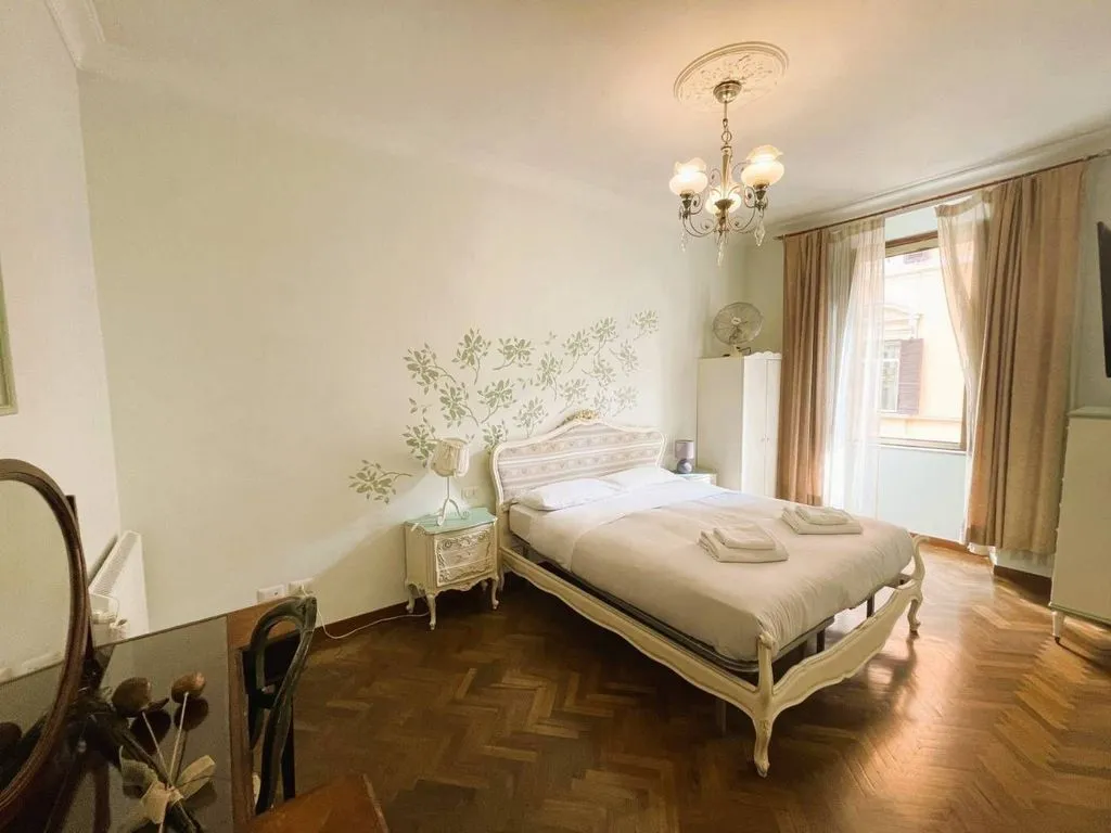Magamistoad - Luxury Flat with Balcony in Rome's Monti