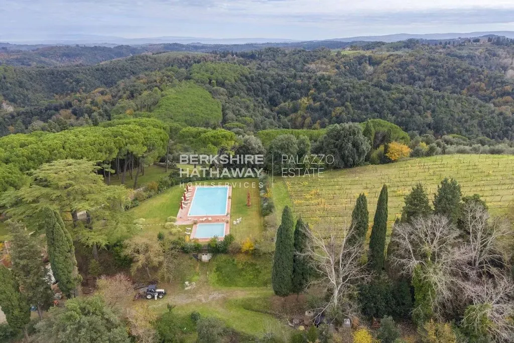 18th Century Villa with Pools in Palaia