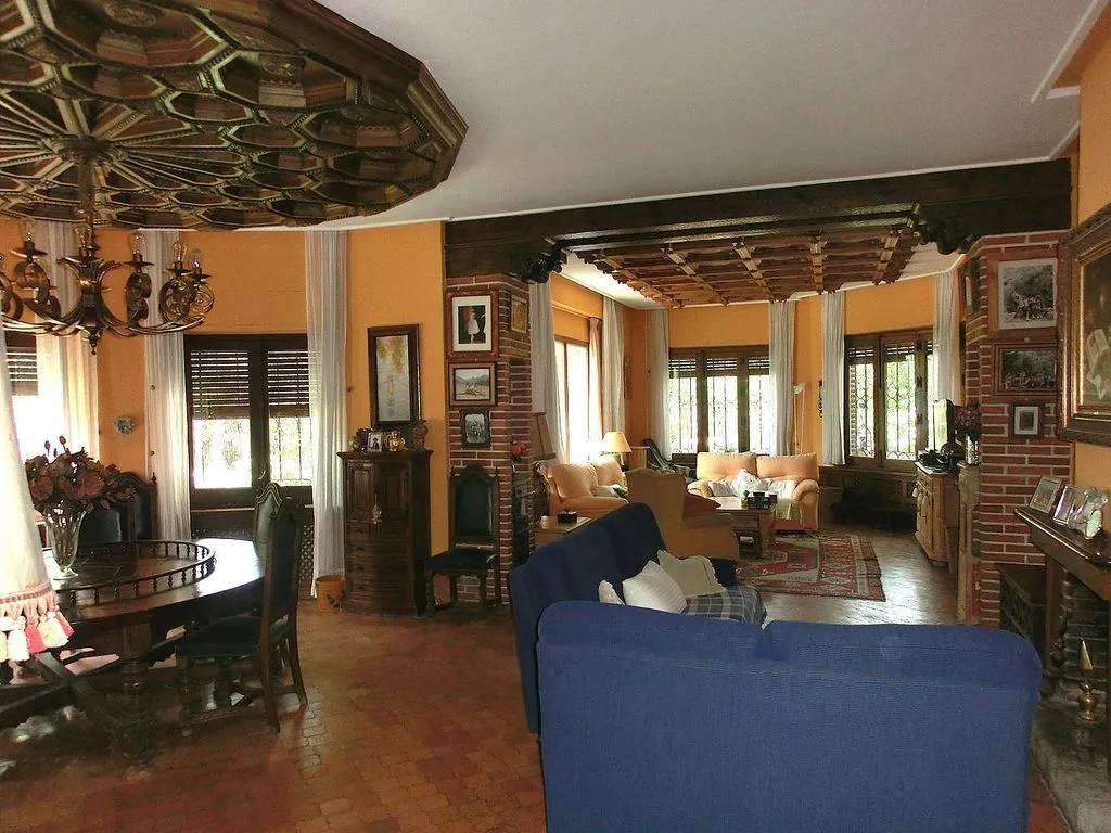 Comedor - Villa señorial con piscina en Sonseca