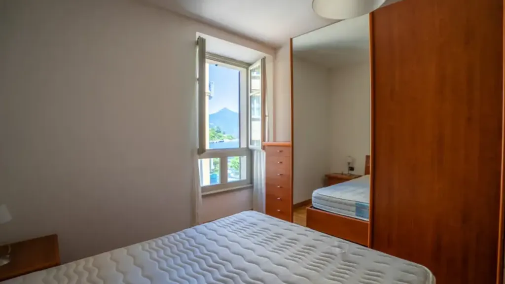 Magamistoad - Lakefront Apartment with Garage in Menaggio