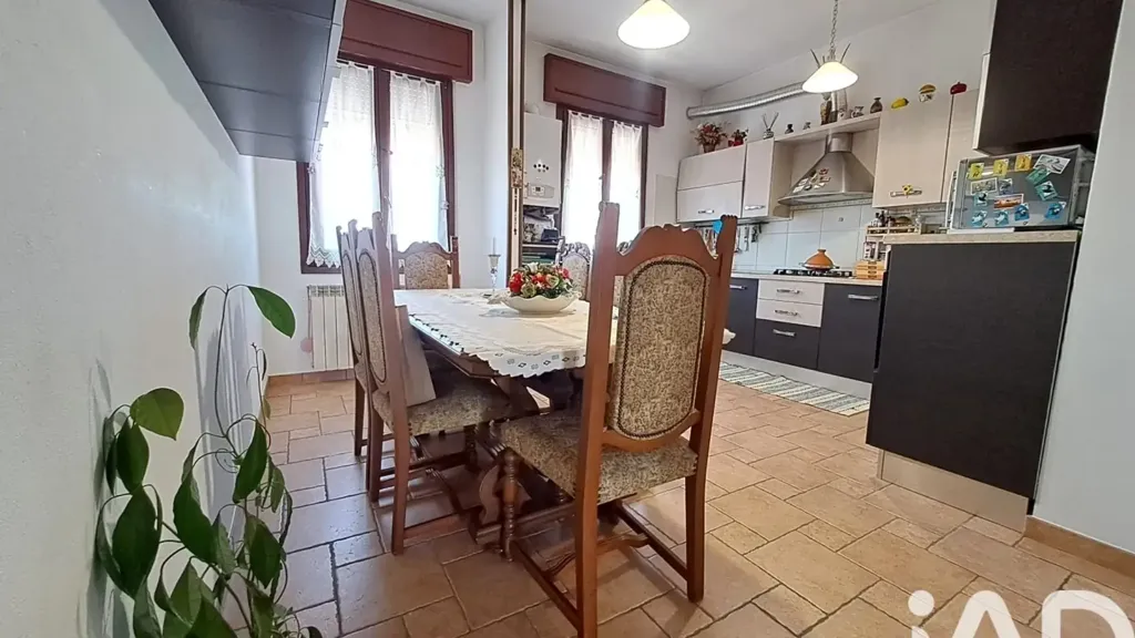 Salle à manger - Apartment with Balcony in Rovigo