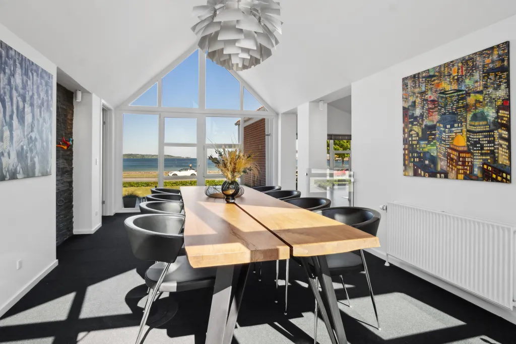 Salle à manger - Architectural House with Water View in Aabenraa