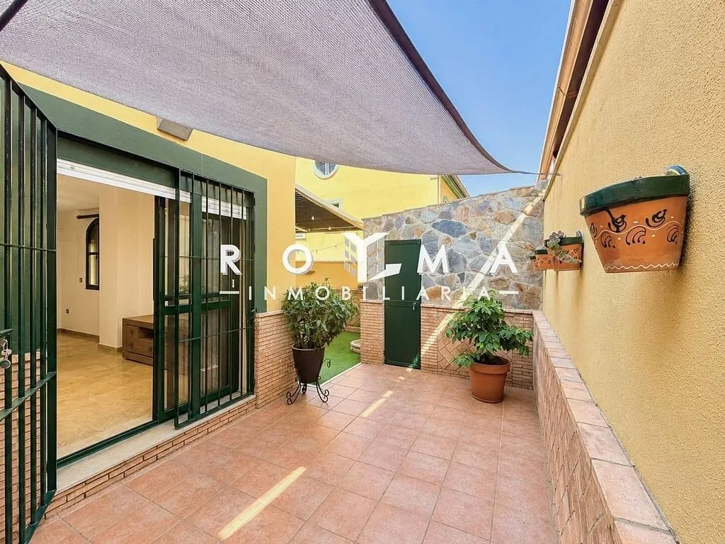 Terrasse - Pareded Chalet with Garden in Montequinto