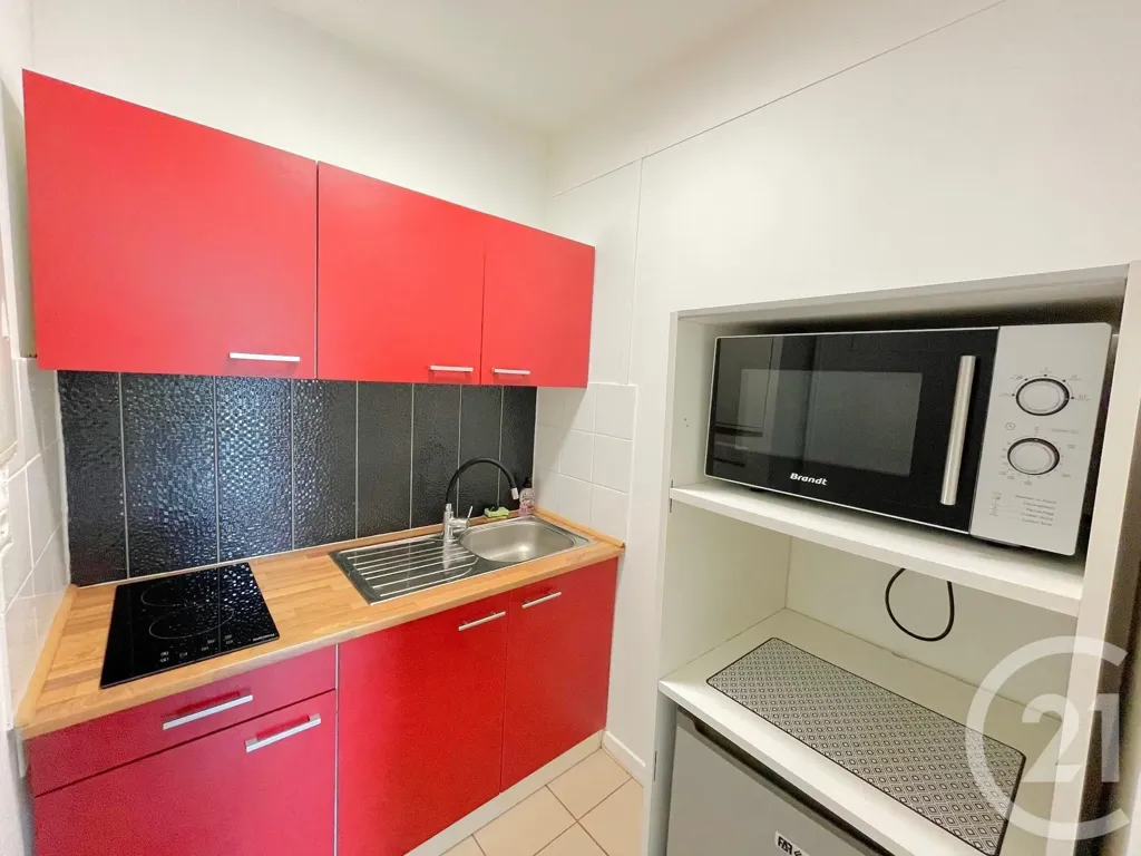 Cuisine - Appartement Meublé en Centre Ville à Épernon