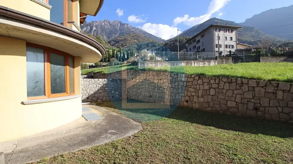 Jardin - Bifamiliar Villa with Garden in Niardo