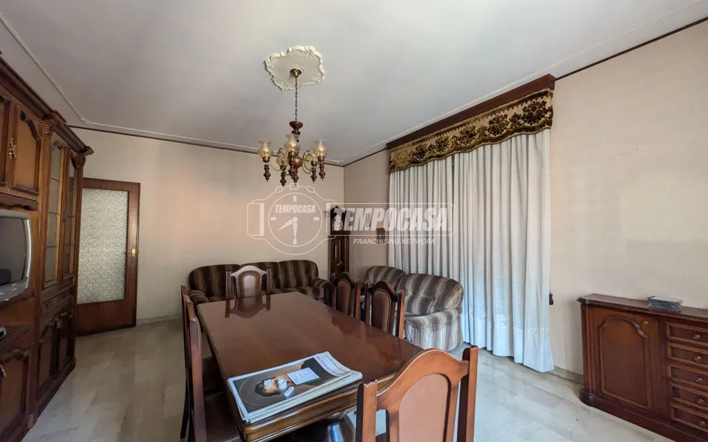 Söögituba - Spacious Apartment with Balconies in Pont-Canavese