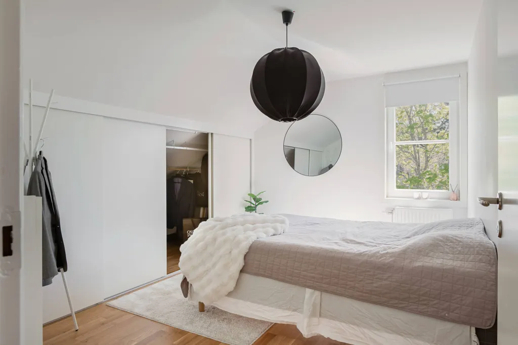 Magamistoad - Corner Flat with Garden in Duvbo