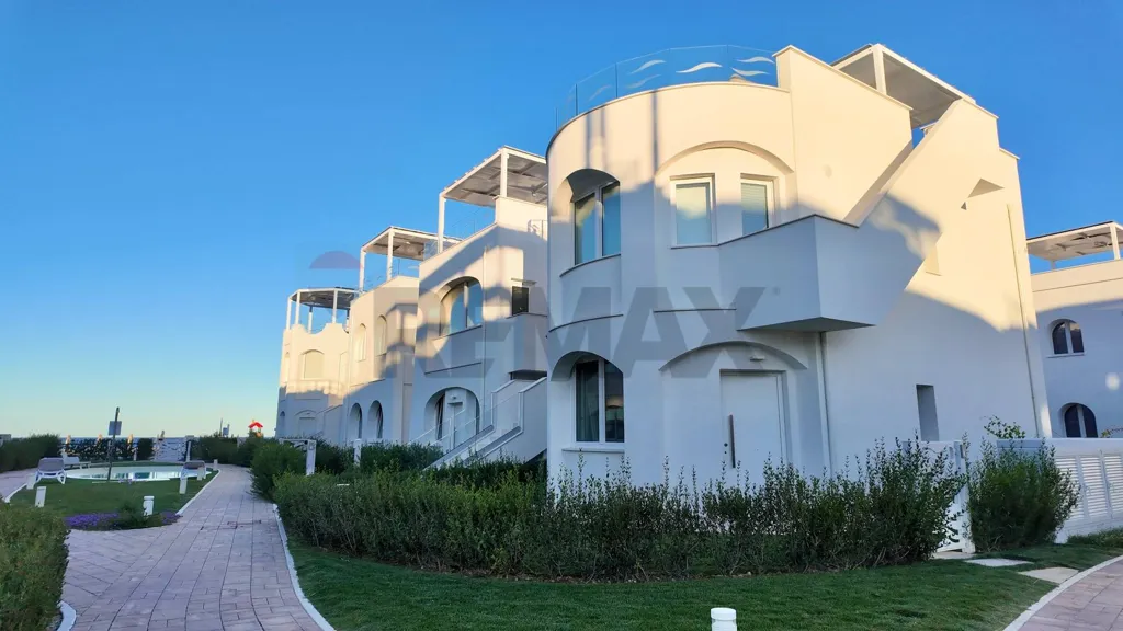 Extérieur - Penthouse with Seafront Terrace in Numana